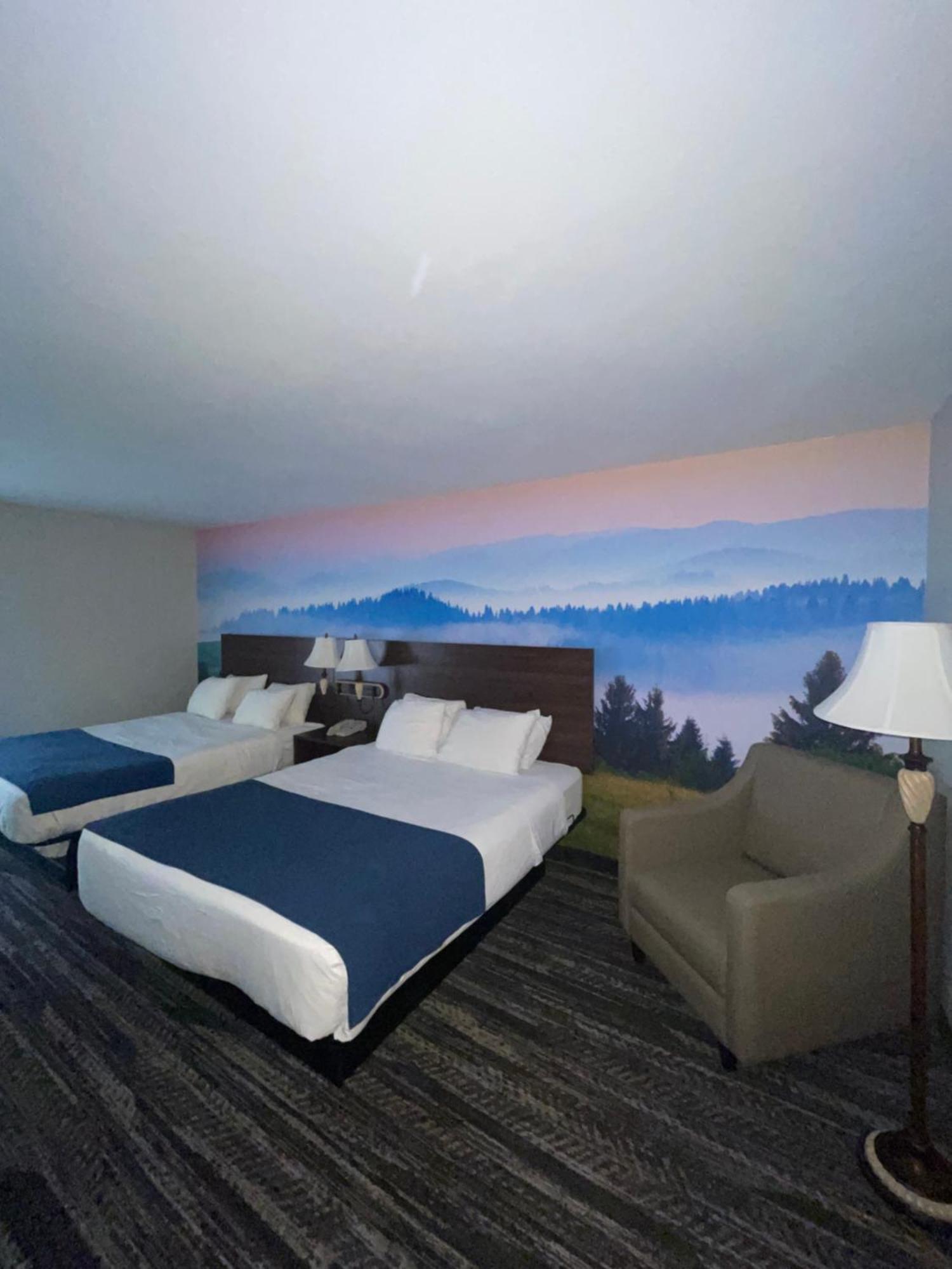 Clarion Pointe-Dillard Near Blue Ridge Mountains Otel Dış mekan fotoğraf