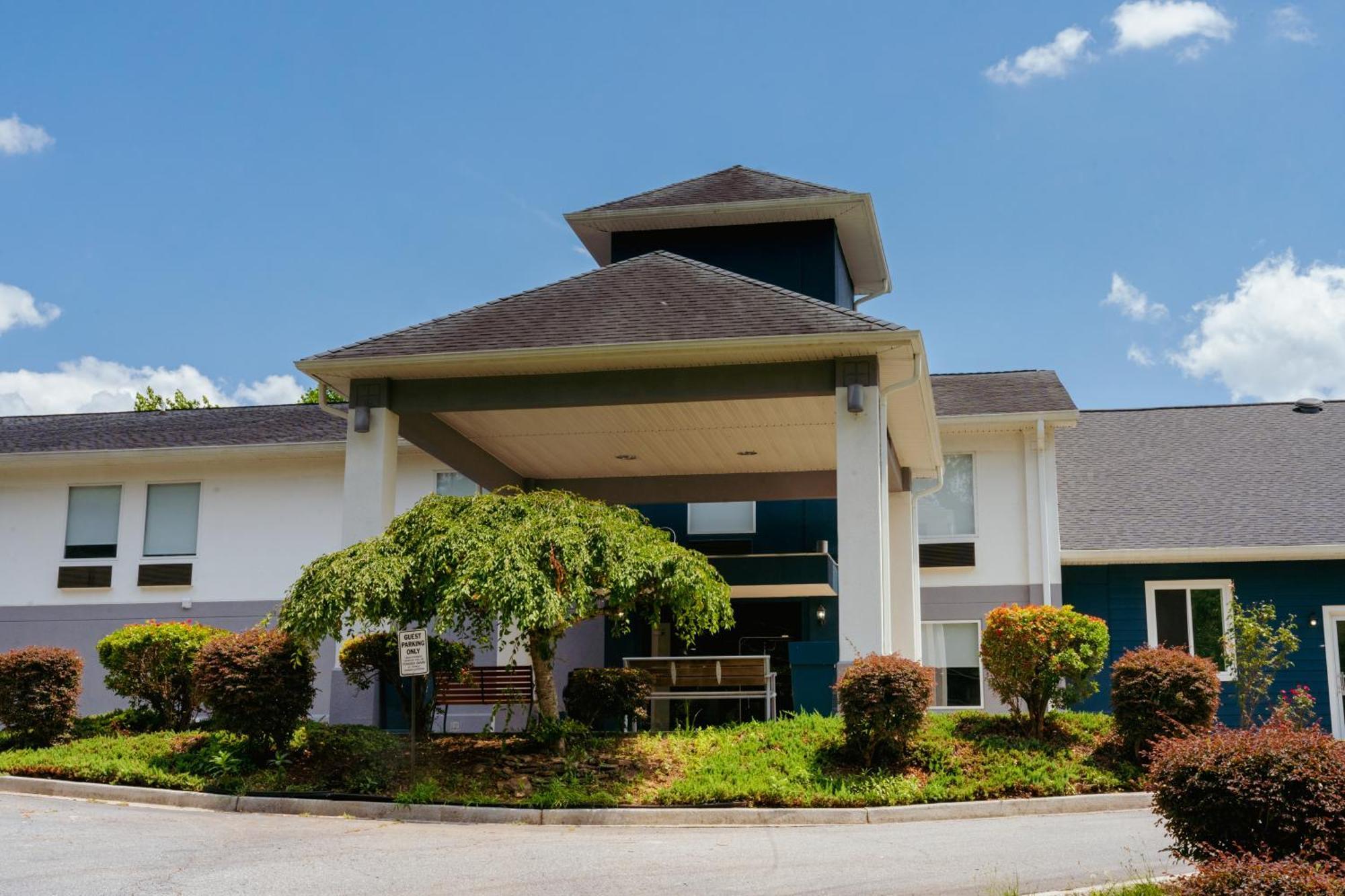 Clarion Pointe-Dillard Near Blue Ridge Mountains Otel Dış mekan fotoğraf