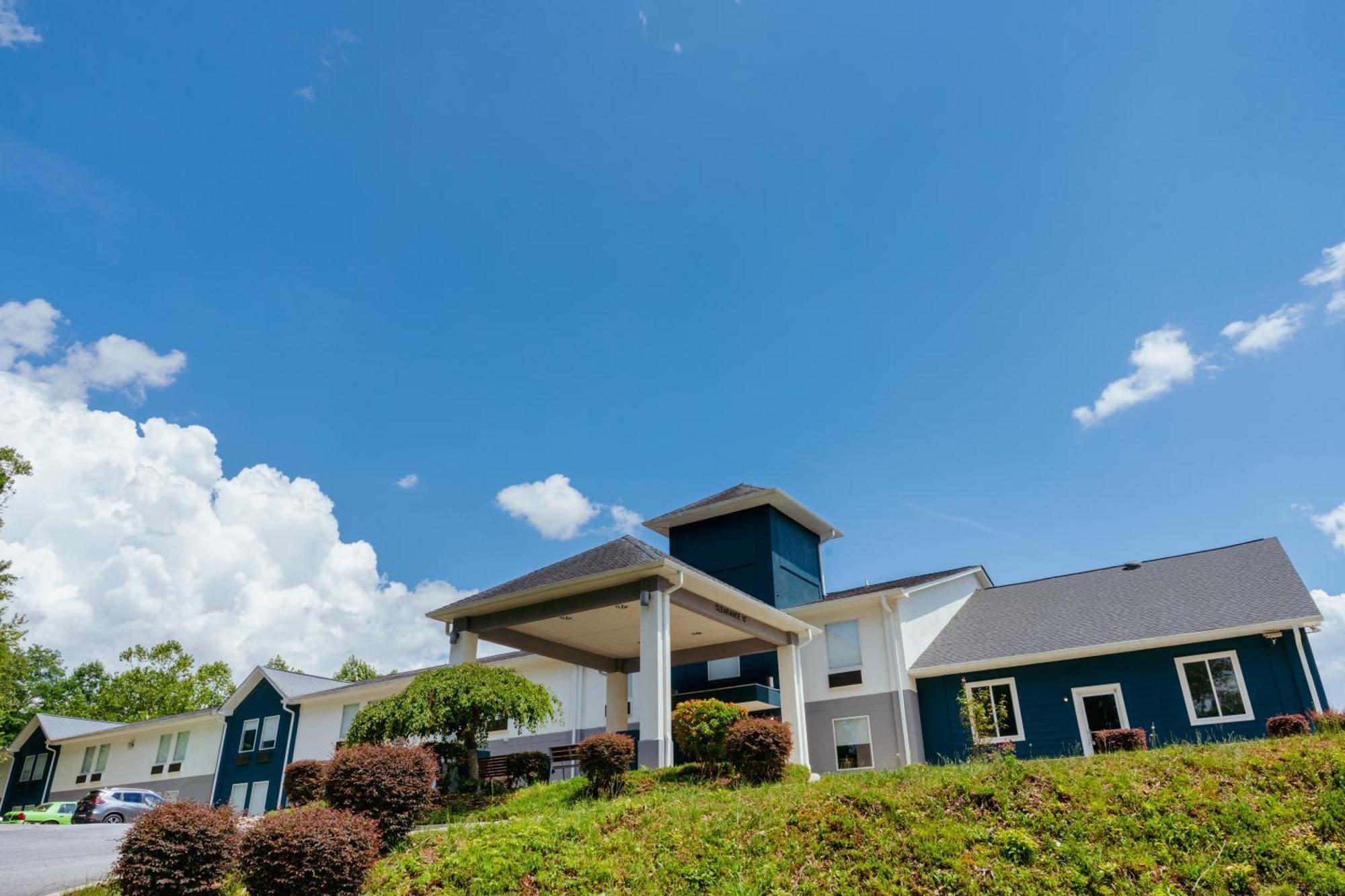 Clarion Pointe-Dillard Near Blue Ridge Mountains Otel Dış mekan fotoğraf